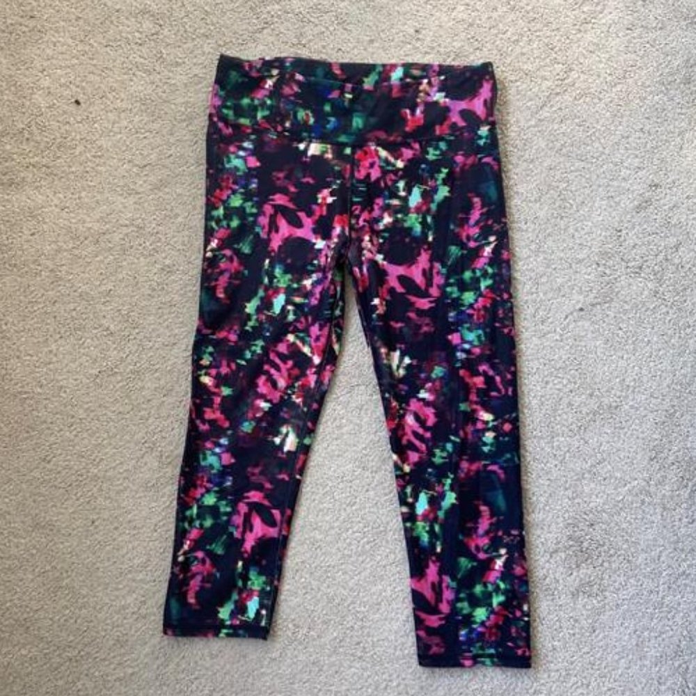 Fabletics Cropped Leggings